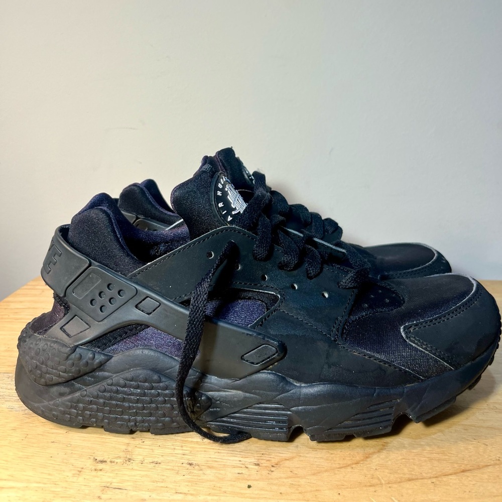 Nike Hurache "Triple Black"